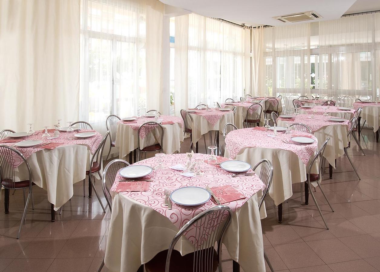 Hotel Venus リッチョーネ エクステリア 写真